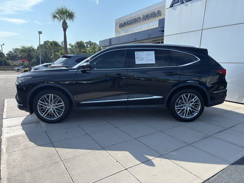 Used 2022 Acura MDX SH-AWD w/ Advance Package image 3