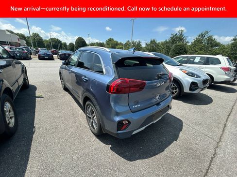 Used 2022 Kia Niro EX Premium FWD image 11