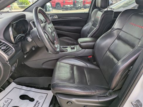 Used 2018 Jeep Grand Cherokee Trailhawk w/ Trailhawk Luxury Group image 10