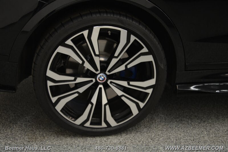 Used 2026 BMW X7 M60i AWD/4WD image 44