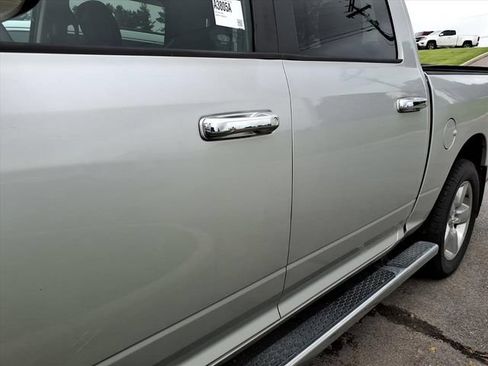 Used 2017 RAM 1500 Big Horn AWD/4WD image 6