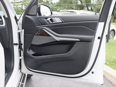 Used 2019 BMW X7 xDrive50i image 40