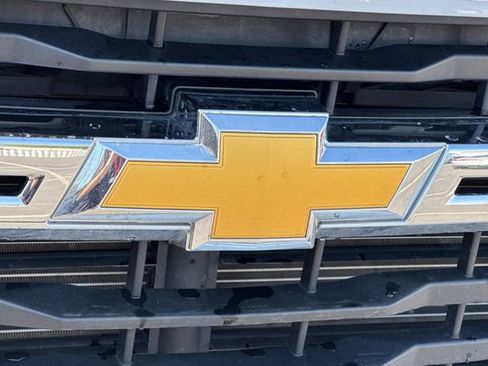 Used 2025 Chevrolet Silverado 2500 LT w/ Convenience Package image 47