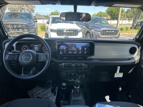 New 2026 Jeep Gladiator Sport AWD/4WD image 32