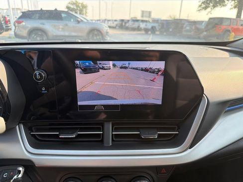 New 2026 Chevrolet Trax LS w/ LS Convenience Package FWD image 20