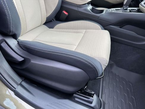 Certified 2025 Subaru Outback Premium w/ Popular Package #1A image 9