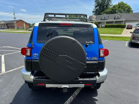 Used 2007 Toyota FJ Cruiser 4WD image 7