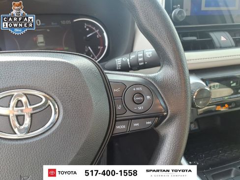 Used 2024 Toyota RAV4 XLE FWD image 18