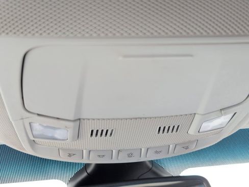 Used 2022 Ford Edge Titanium image 29