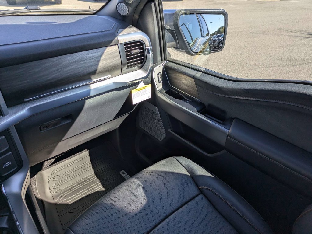 New 2026 Ford F150 Lariat w/ Equipment Group 501A Mid AWD/4WD image 17