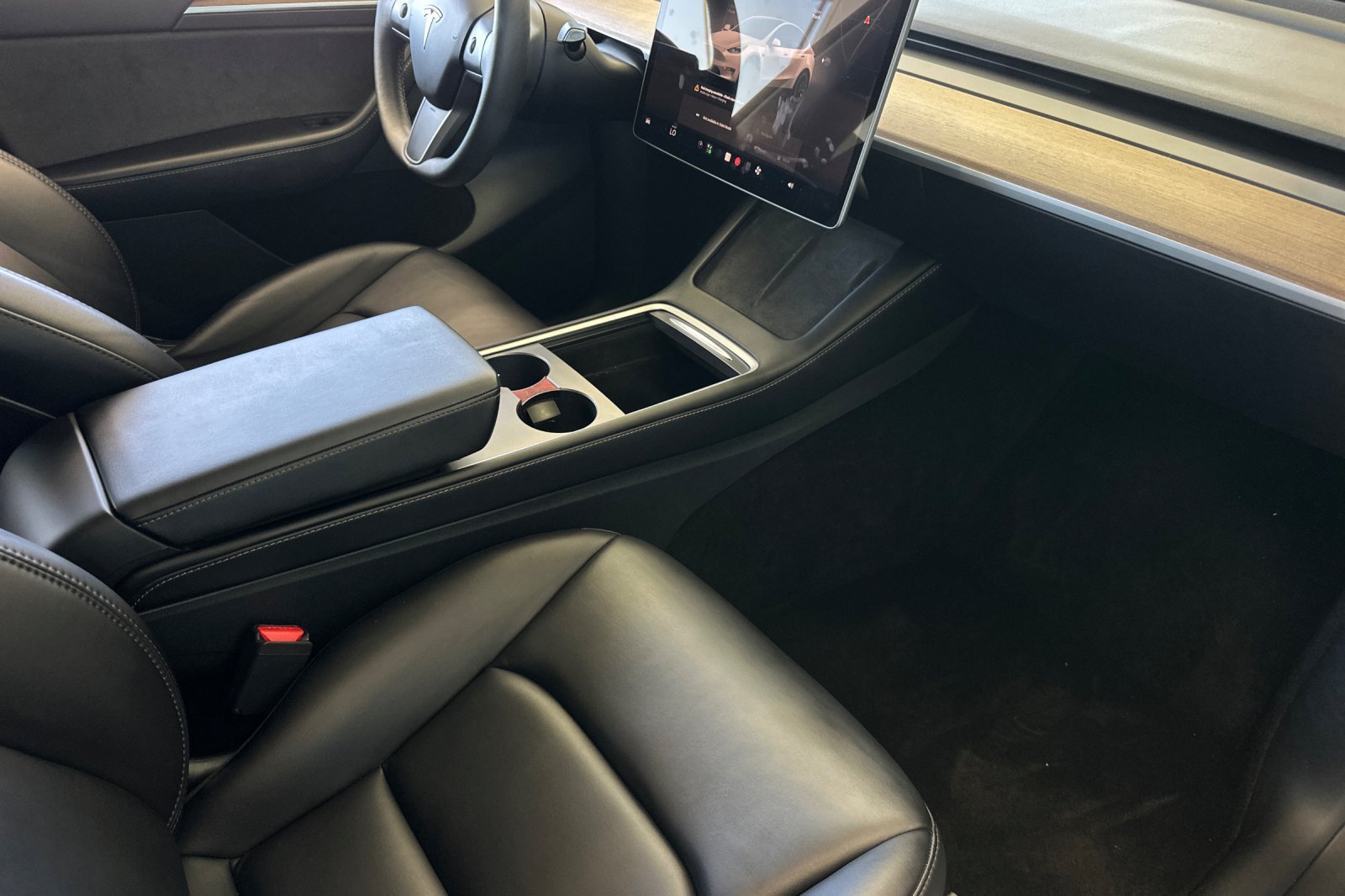 Used 2023 Tesla Model Y Performance AWD/4WD image 16