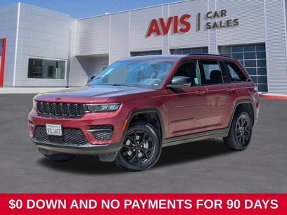 Used 2025 Jeep Grand Cherokee Altitude