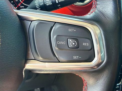 Used 2022 Jeep Wrangler Unlimited Rubicon w/ LED Lighting Group AWD/4WD image 35