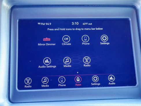 Used 2023 Dodge Challenger SXT image 4