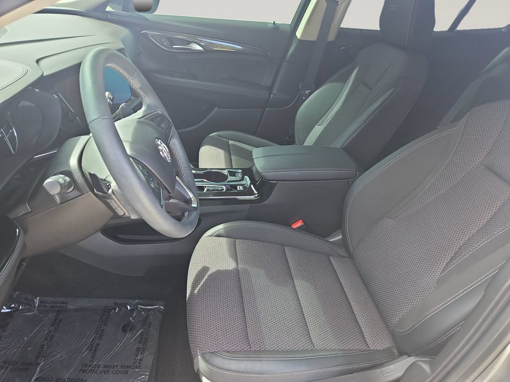 Used 2023 Buick Envision Preferred w/ Sport Touring Package AWD/4WD image 10