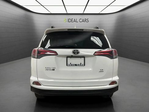 Used 2017 Toyota RAV4 LE w/ Carpet Mat Package AWD/4WD image 6