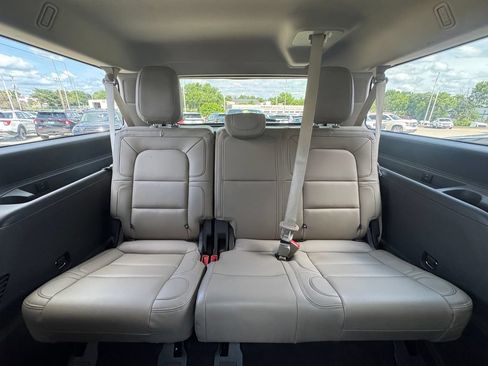 Used 2022 Lincoln Navigator L Reserve AWD/4WD image 32