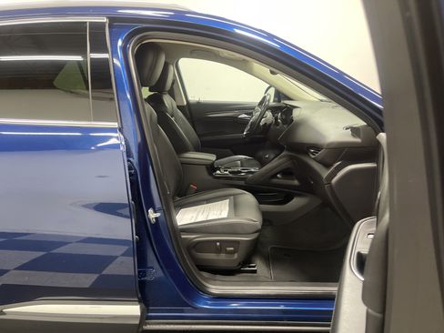 Used 2023 Buick Envision Essence FWD image 26