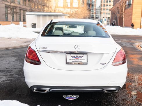 Used 2021 Mercedes-Benz C 300 Sedan image 6