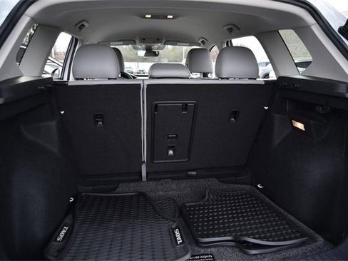 Certified 2023 Volkswagen Taos SE image 23