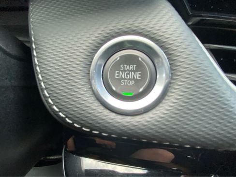 Used 2026 Chevrolet Equinox LT AWD/4WD image 31