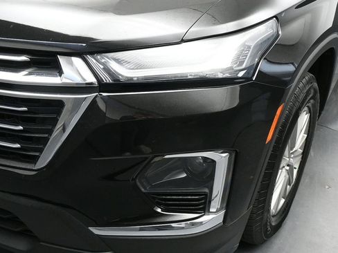 Used 2022 Chevrolet Traverse LT image 48