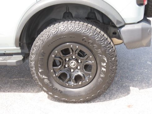 Used 2023 Ford Bronco Wildtrak AWD/4WD image 17