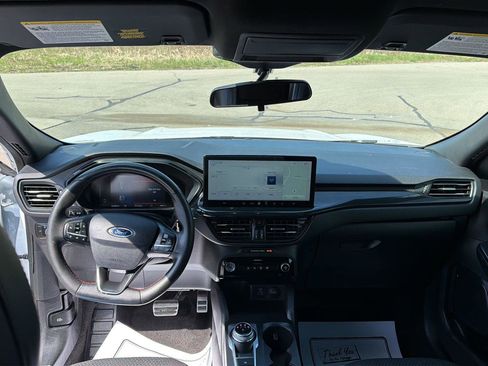 Used 2023 Ford Escape ST-Line w/ Tech Pack #1 FWD image 31