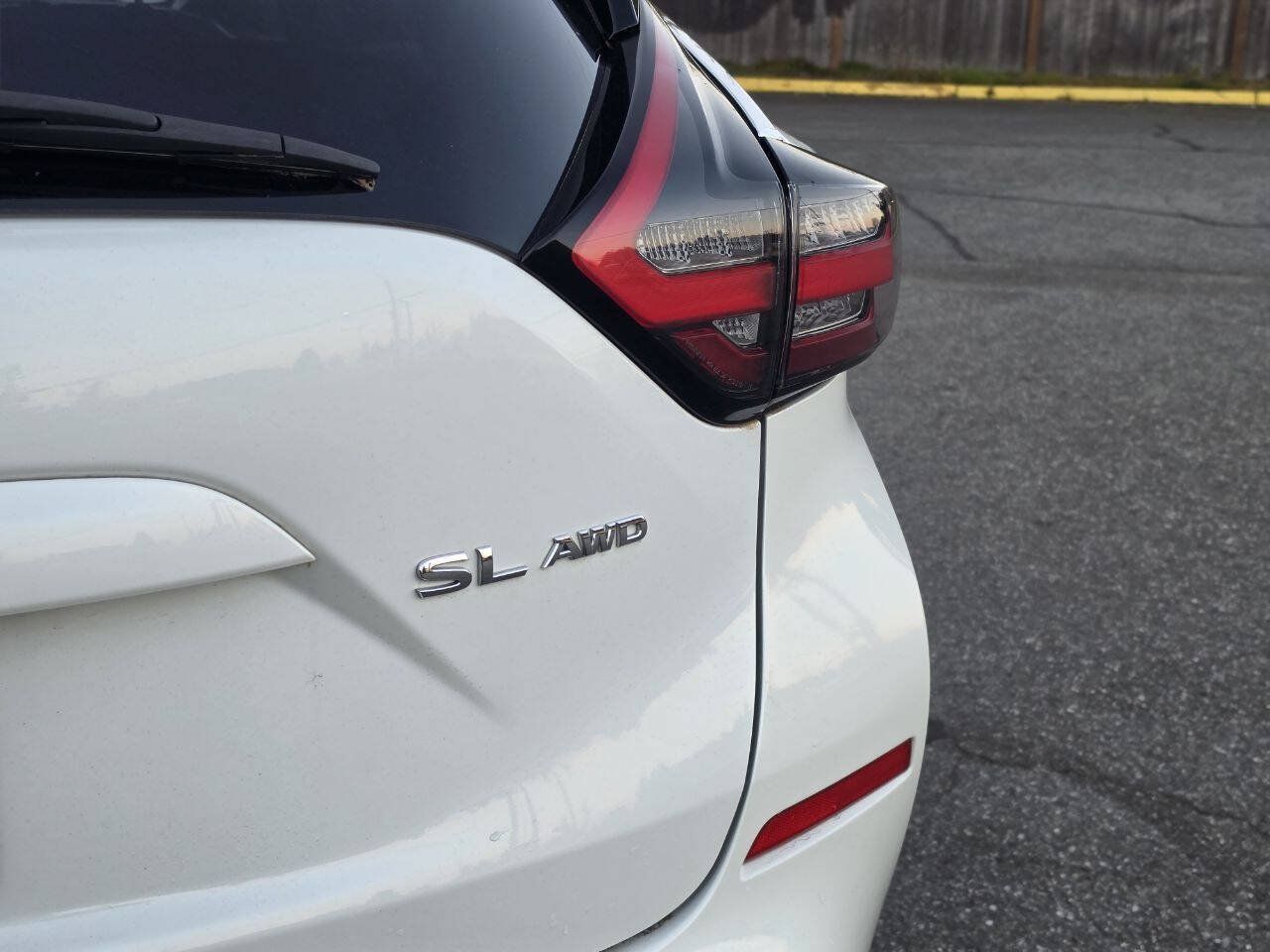 Used 2019 Nissan Murano SL AWD/4WD image 16