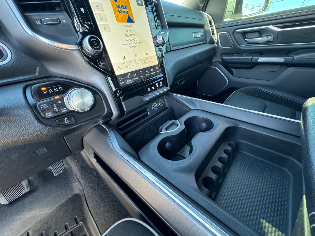 Used 2022 RAM 1500 Laramie AWD/4WD image 28