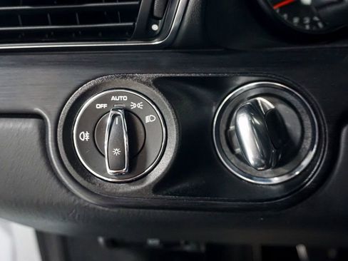 Used 2018 Porsche 911 GT3 RS image 34