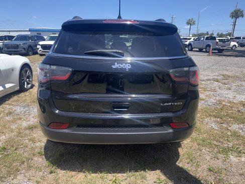 Used 2018 Jeep Compass Limited w/ Navigation Group image 3