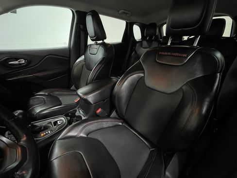 Used 2021 Jeep Cherokee Trailhawk w/ Trailer Tow Group image 14