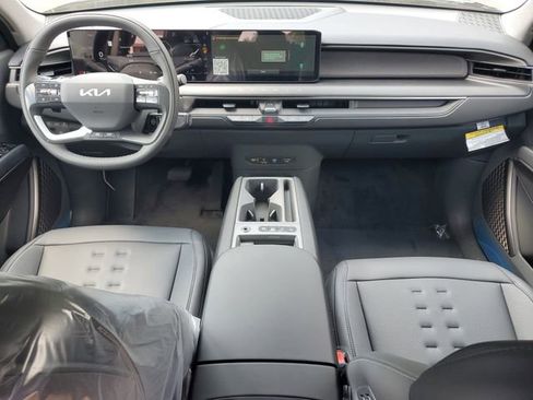 New 2026 Kia EV9 Wind image 16