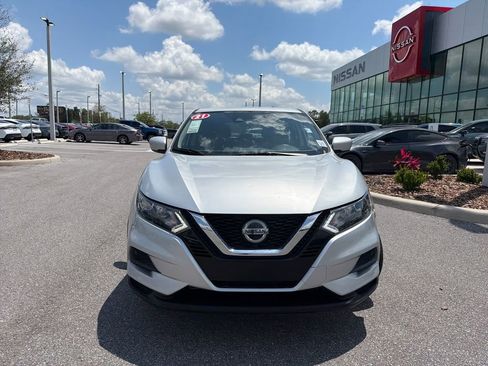Used 2021 Nissan Rogue Sport S FWD image 2