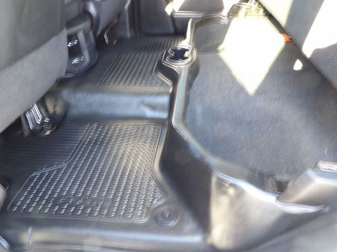 Used 2019 RAM 3500 Tradesman w/ Chrome Appearance Group image 38