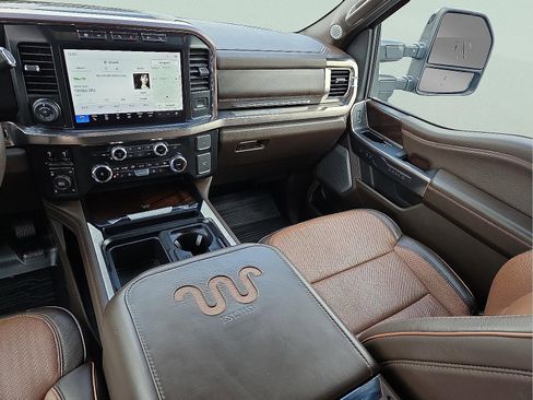 Used 2024 Ford F250 King Ranch image 12