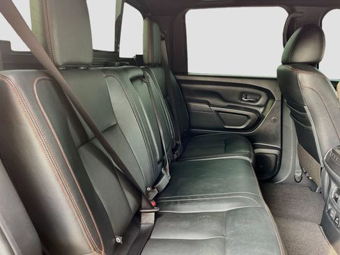 Used 2021 Nissan Titan PRO-4X w/ Pro-4x Convenience Package AWD/4WD image 29