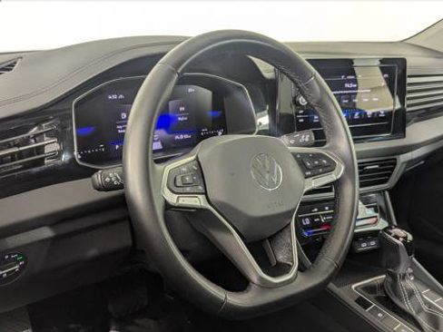Used 2025 Volkswagen Jetta S image 23