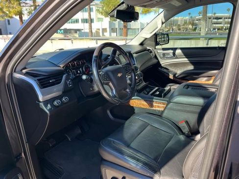 Used 2018 Chevrolet Suburban Premier image 13
