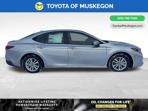 New 2026 Toyota Camry LE image 8