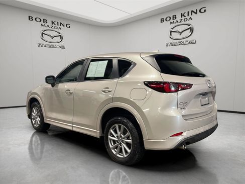 Used 2025 MAZDA CX-5 AWD 2.5 S w/ Preferred Package image 3