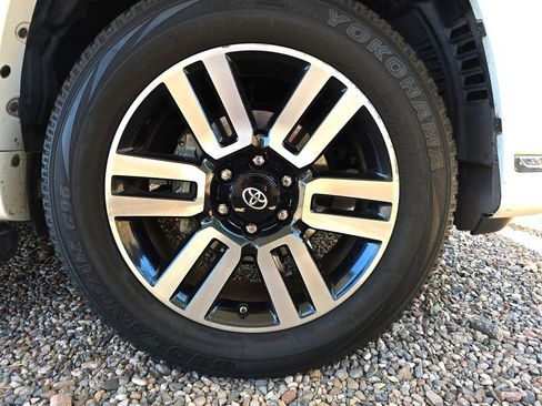 Used 2016 Toyota 4Runner Limited image 36