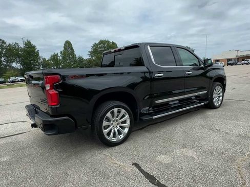 Certified 2024 Chevrolet Silverado 1500 High Country w/ Technology Package AWD/4WD image 8
