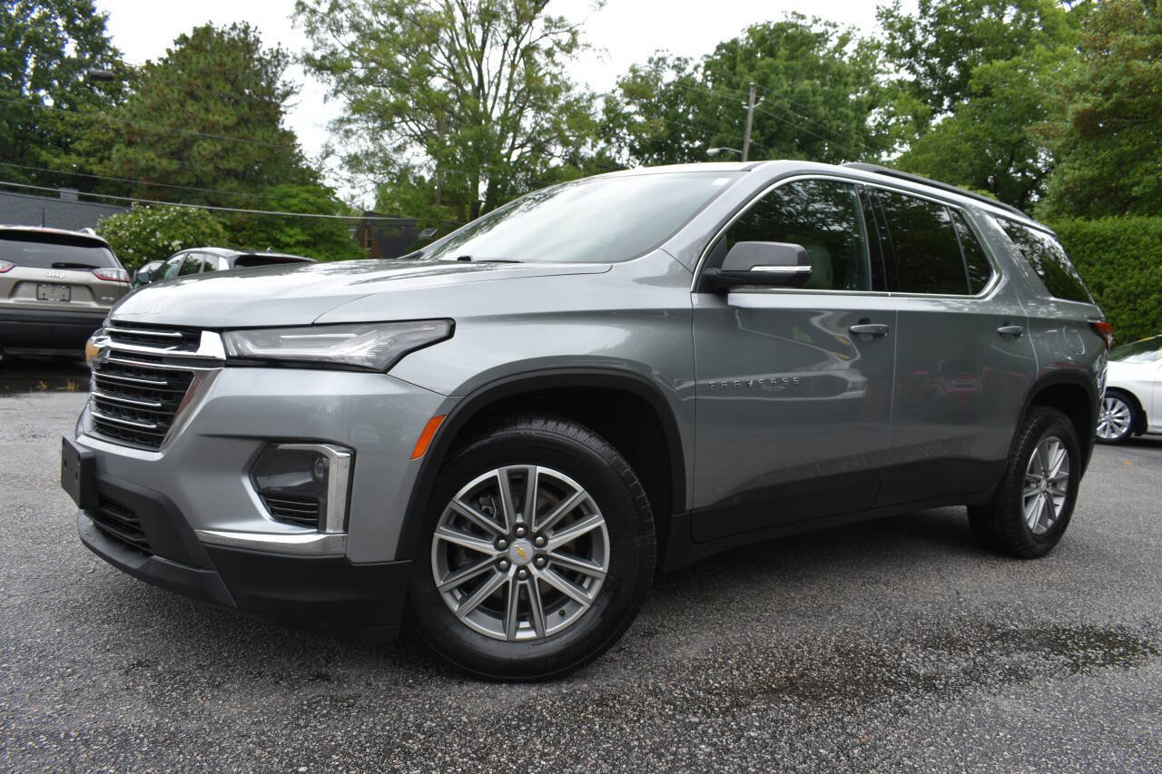 Used 2023 Chevrolet Traverse LT w/ LPO, Cargo Package AWD/4WD image 48