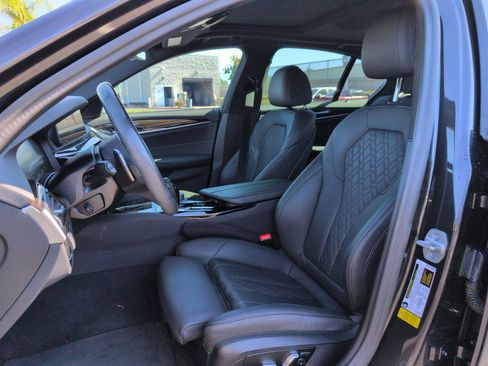 Certified 2023 BMW 540i w/ M Sport Package image 16