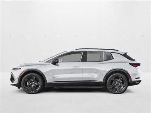 New 2025 Chevrolet Equinox EV RS image 3