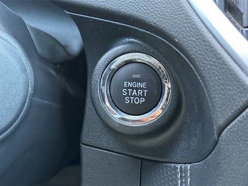 Used 2021 Subaru Forester Limited image 23