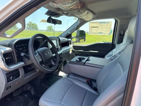 New 2026 Ford F550 4x4 Regular Cab Super Duty image 11