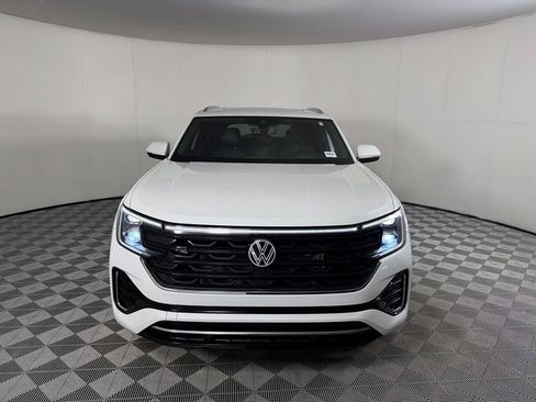 Used 2024 Volkswagen Atlas Cross Sport SEL R-Line AWD/4WD image 3
